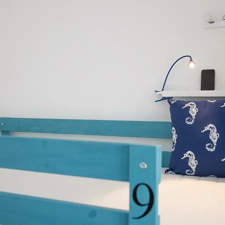 بيت شباب Sea For Yourself *